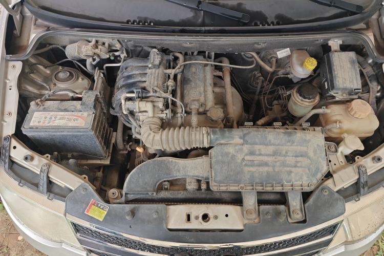 Used Wuling Hongguang 2014 1.2L S Comfort Model China IV Engine Bay