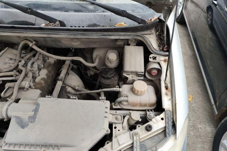 Used Wuling Hongguang 2014 1.2L Base Model China IV Engine Bay Left
