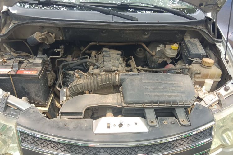Used Wuling Hongguang 2014 1.5L S Comfort Model Engine Bay