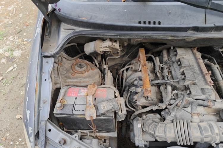 Used Wuling Hongguang 2014 1.5L S Luxury Model Engine Bay Right