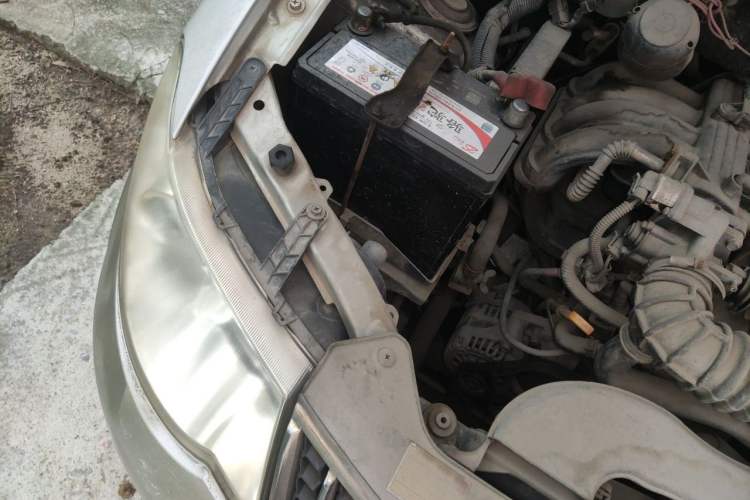 Used Wuling Hongguang 2014 1.2L Base Model China IV Engine Bay Right