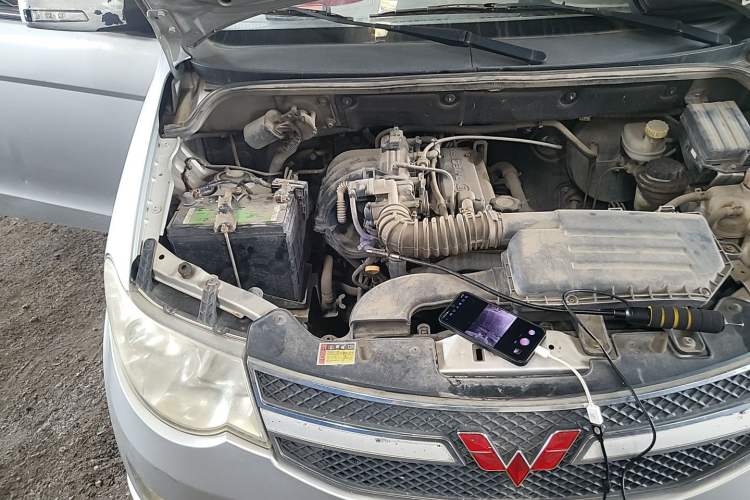 Used Wuling Hongguang 2014 1.2L S Comfort Model China IV Engine Bay Right