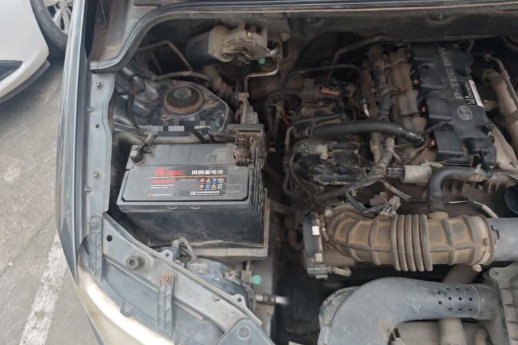 Used Wuling Hongguang 2014 1.5L S Comfort Model Engine Bay Right