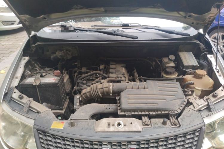 Used Wuling Hongguang 2014 1.5L Base Version Engine Bay