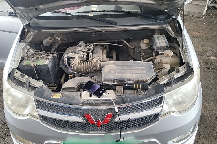 Used Wuling Hongguang 2014 1.2L S Comfort Model China IV Engine Bay