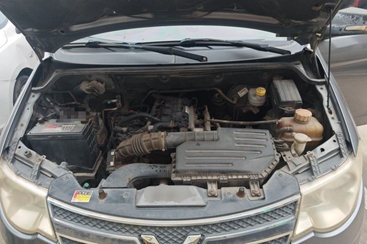 Used Wuling Hongguang 2014 1.5L S Comfort Model Engine Bay