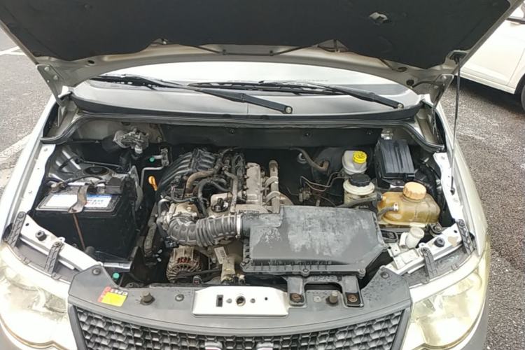 Used Wuling Hongguang 2014 1.2L Base Model China IV Engine Bay