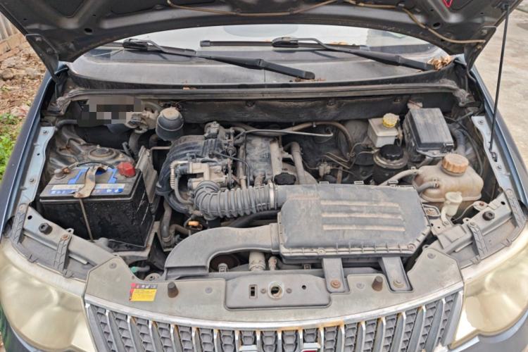 Used Wuling Hongguang 2014 1.2L Base Model China IV Engine Bay