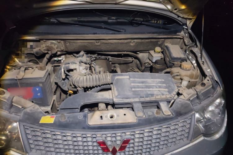 Used Wuling Hongguang 2014 1.2L Base Model China IV Engine Bay