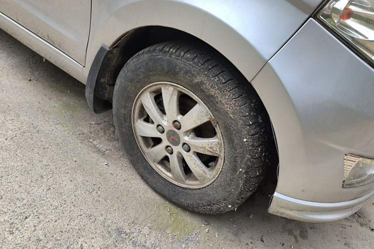 Used Wuling Hongguang 2014 1.5L S Standard Version Exterior 1