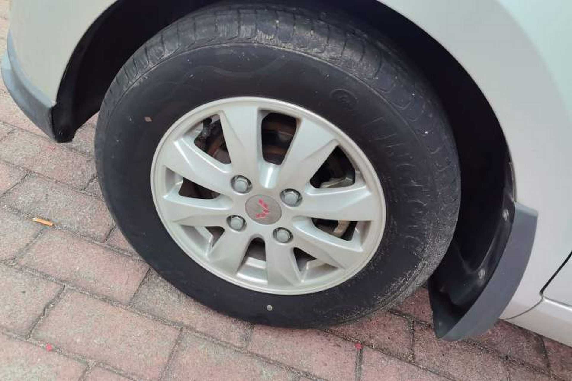 Used Wuling Hongguang 2014 1.5L S Standard Version Exterior 4