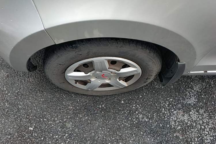 Used Wuling Hongguang 2014 1.2L Base Model China IV Exterior 4