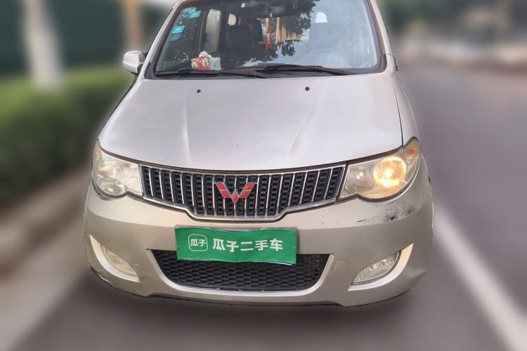 Used Wuling Hongguang 2014 1.2L Standard Model China IV Front