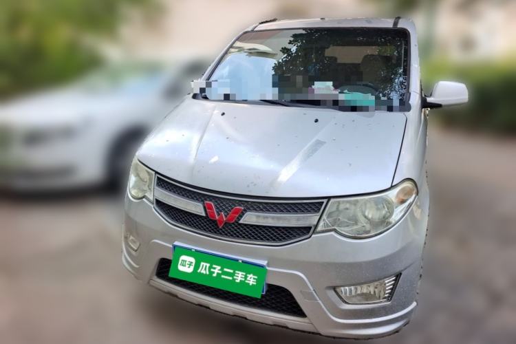 Used Wuling Hongguang 2014 1.5L S Standard Version Front