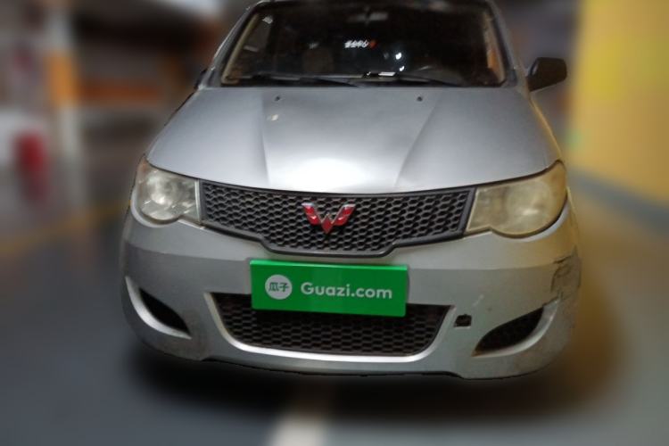 Used Wuling Hongguang 2014 1.5L Base Version Front