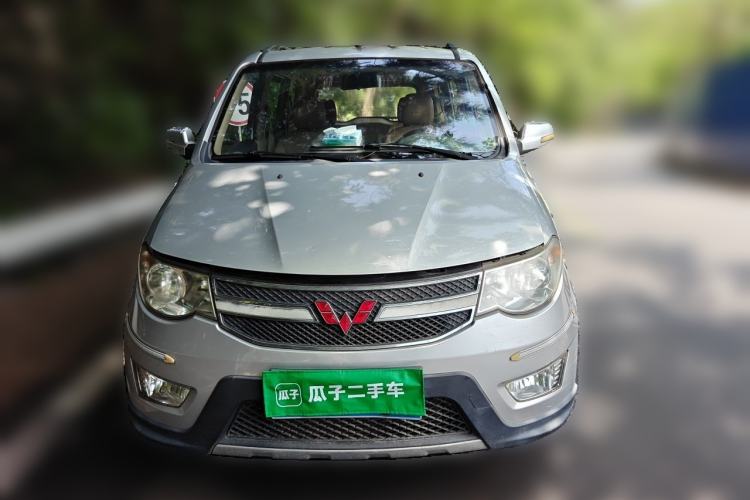 Used Wuling Hongguang 2014 1.5L S Comfort Model Front