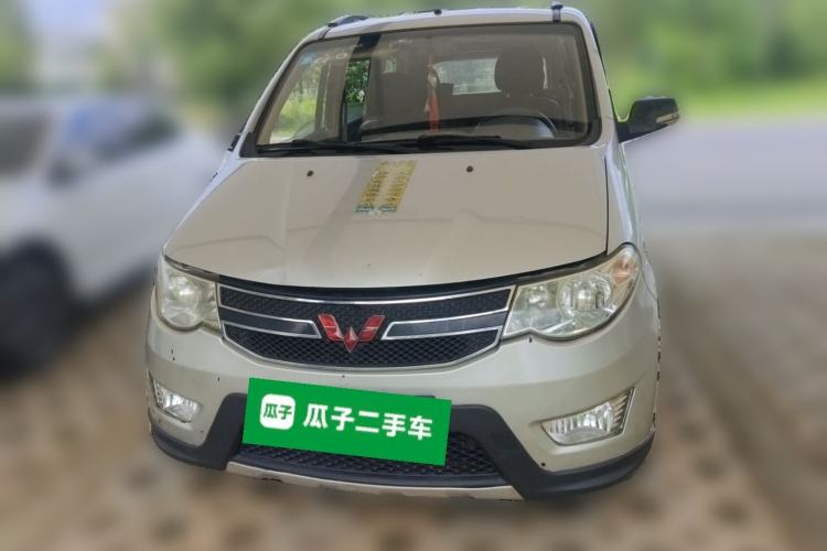 Used Wuling Hongguang 2014 1.2L S Comfort Model China IV Front