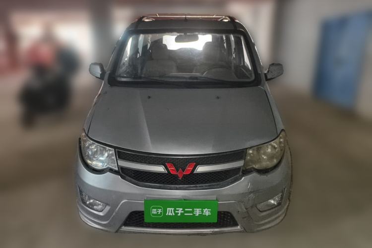 Used Wuling Hongguang 2014 1.5L S Standard Version Front