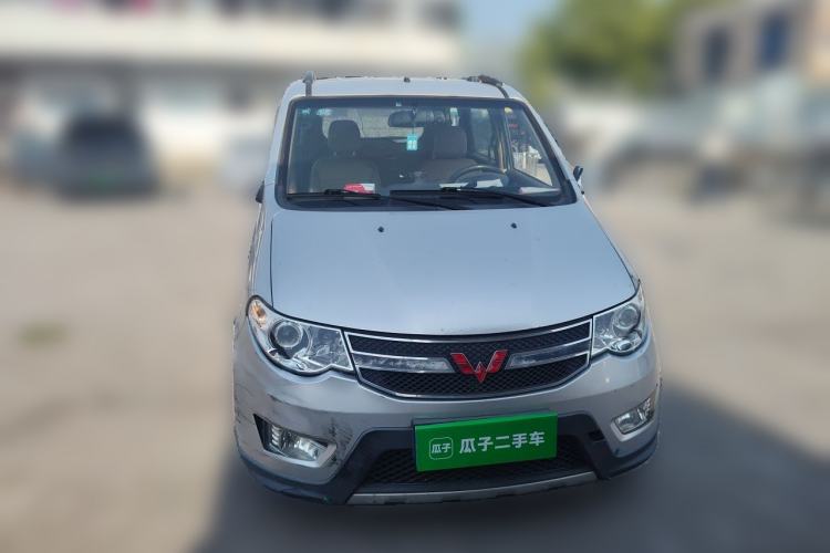 Used Wuling Hongguang 2014 1.5L S Luxury Model Front