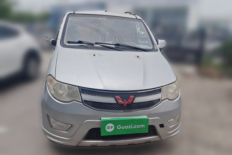 Used Wuling Hongguang 2014 1.5L S Standard Version Front