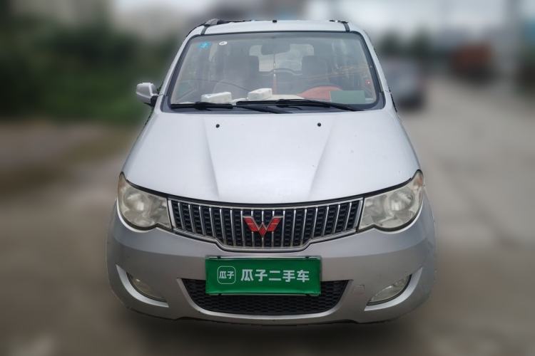 Used Wuling Hongguang 2014 1.5L Standard Version Front