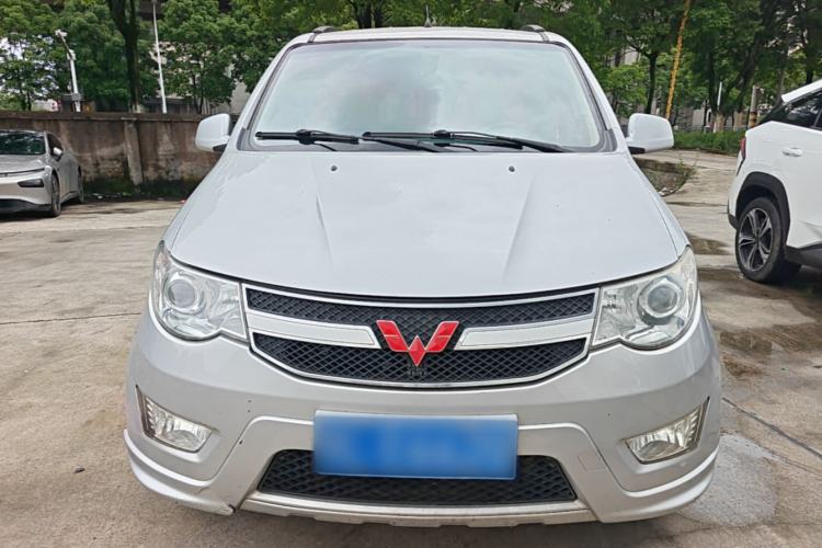 Used Wuling Hongguang 2014 1.5L S Standard Version Front