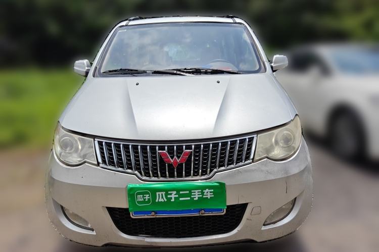 Used Wuling Hongguang 2014 1.5L Standard Version Front