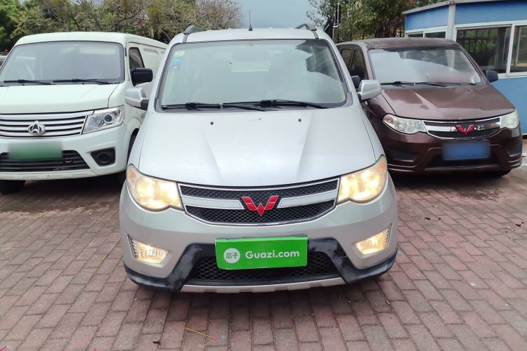 Used Wuling Hongguang 2014 1.5L S Standard Version Front
