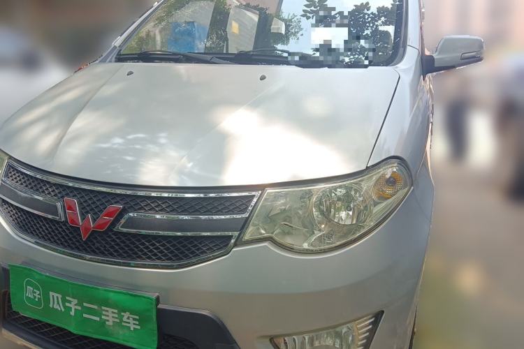 Used Wuling Hongguang 2014 1.5L S Comfort Model Front