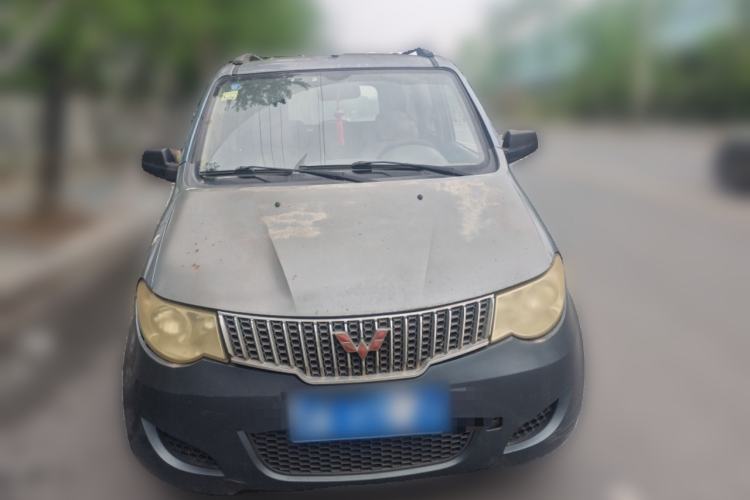 Used Wuling Hongguang 2014 1.5L Base Version Front