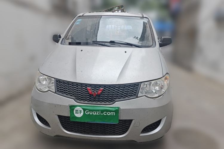 Used Wuling Hongguang 2014 1.5L Standard Version Front