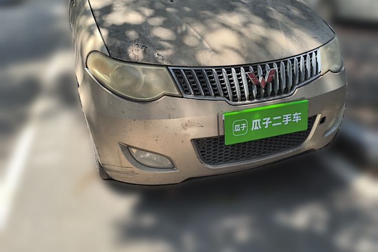 Used Wuling Hongguang 2014 1.2L Base Model China IV Front Right 45 Deg