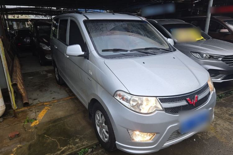 Used Wuling Hongguang 2014 1.5L S Standard Version Front Right 45 Deg