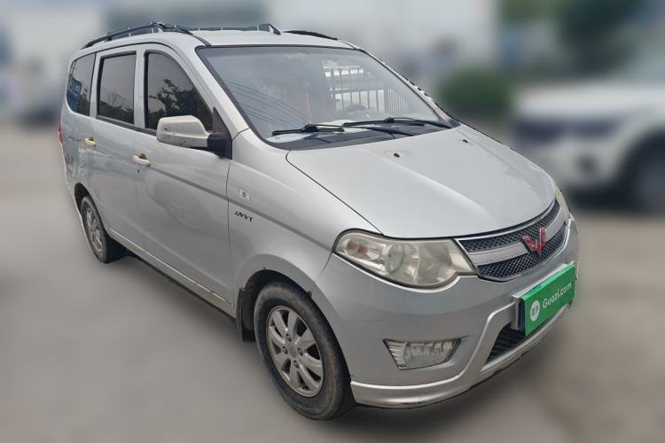 Used Wuling Hongguang 2014 1.5L S Standard Version Front Right 45 Deg