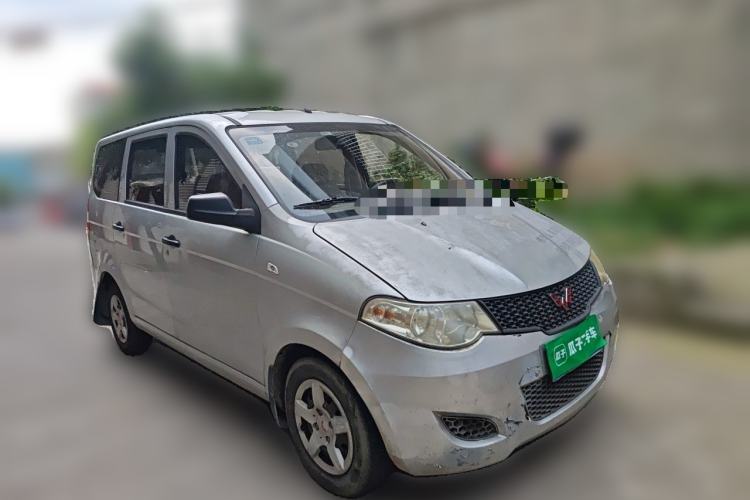 Used Wuling Hongguang 2014 1.5L Base Version Front Right 45 Deg