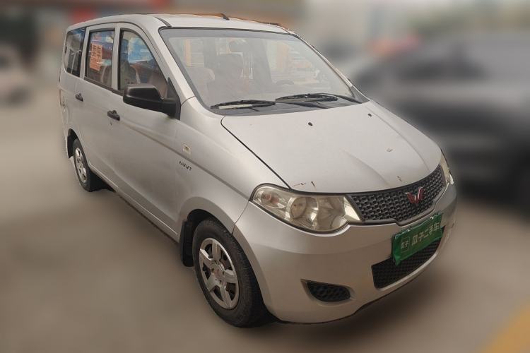 Used Wuling Hongguang 2014 1.5L Base Version Front Right 45 Deg