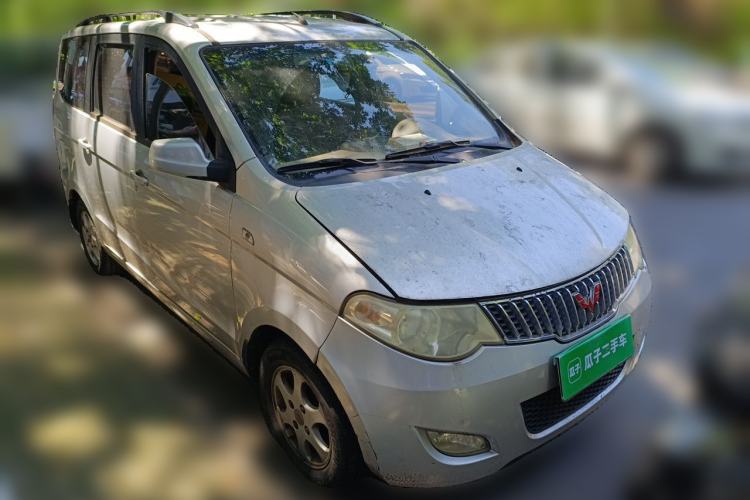 Used Wuling Hongguang 2014 1.2L Standard Model China IV Front Right 45 Deg