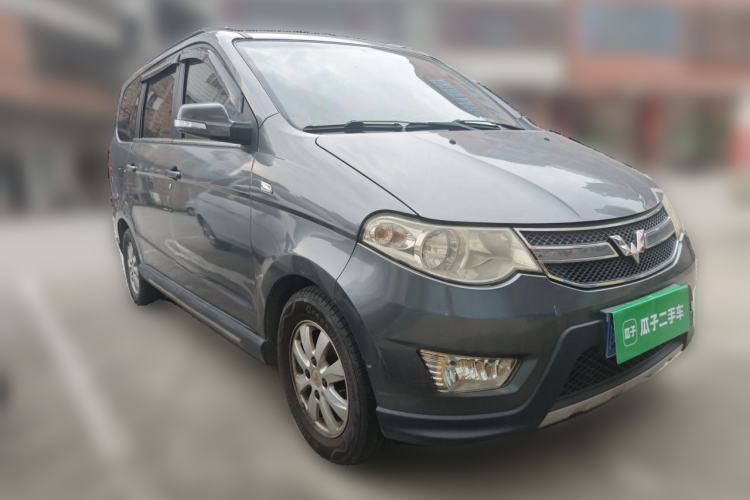 Used Wuling Hongguang 2014 1.5L S Comfort Model Front Right 45 Deg