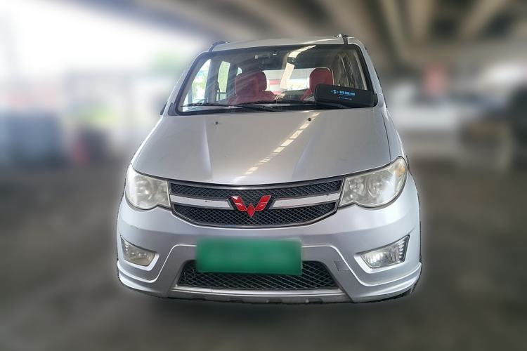 Used Wuling Hongguang 2014 1.2L S Comfort Model China IV Front