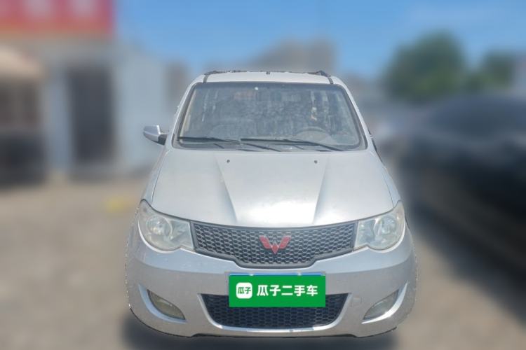 Used Wuling Hongguang 2014 1.5L Standard Version Front