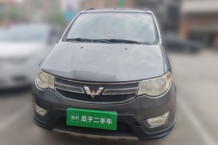 Used Wuling Hongguang 2014 1.5L S Comfort Model Front
