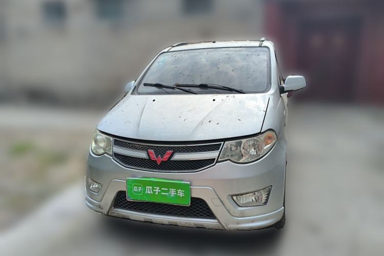 Used Wuling Hongguang 2014 1.5L S Standard Version Front