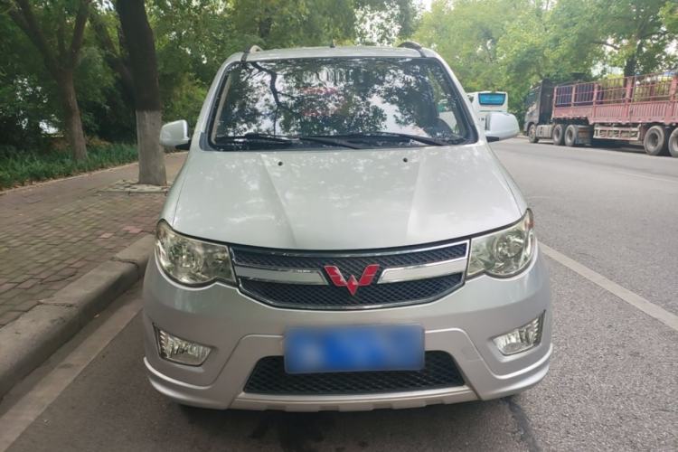 Used Wuling Hongguang 2014 1.5L S Standard Version Front