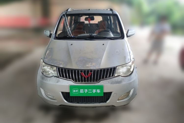 Used Wuling Hongguang 2014 1.5L Standard Version Front