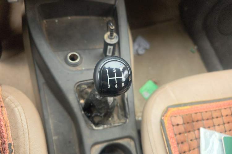 Used Wuling Hongguang 2014 1.2L Base Model China IV Gear Lever
