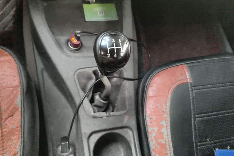 Used Wuling Hongguang 2014 1.2L Standard Model China IV Gear Lever