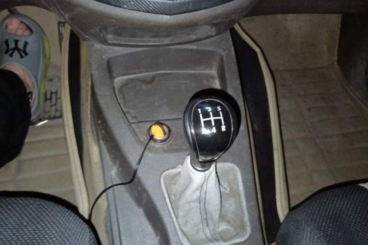 Used Wuling Hongguang 2014 1.5L Base Version Gear Lever