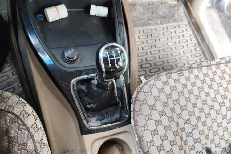 Used Wuling Hongguang 2014 1.5L S Luxury Model Gear Lever