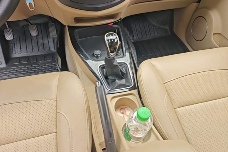 Used Wuling Hongguang 2014 1.5L S Luxury Model Gear Lever