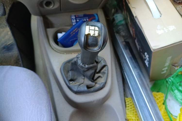 Used Wuling Hongguang 2014 1.2L Standard Model China IV Gear Lever